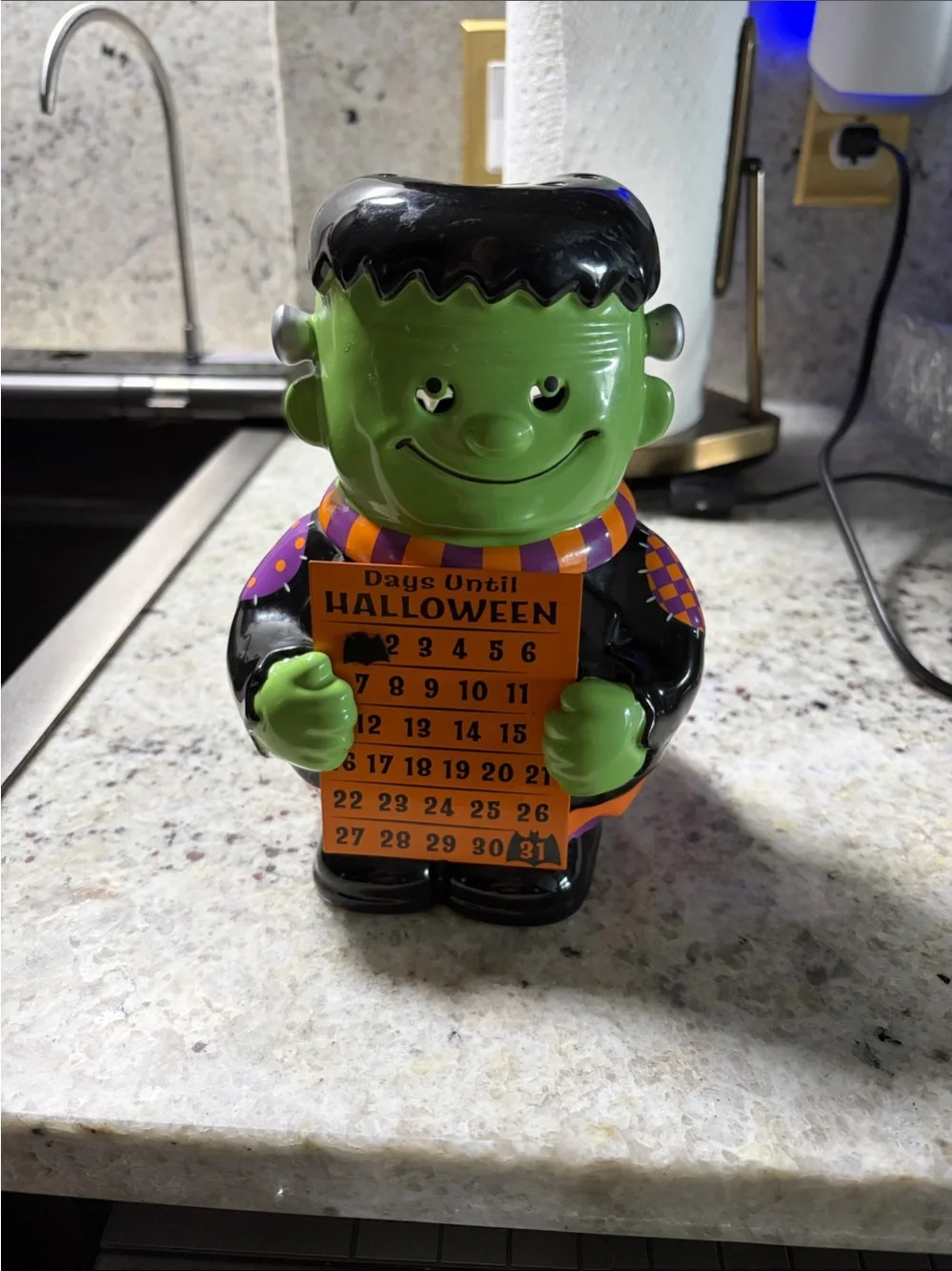 Scentsy Frankenstein Halloween Countdown Figure - Green & Black